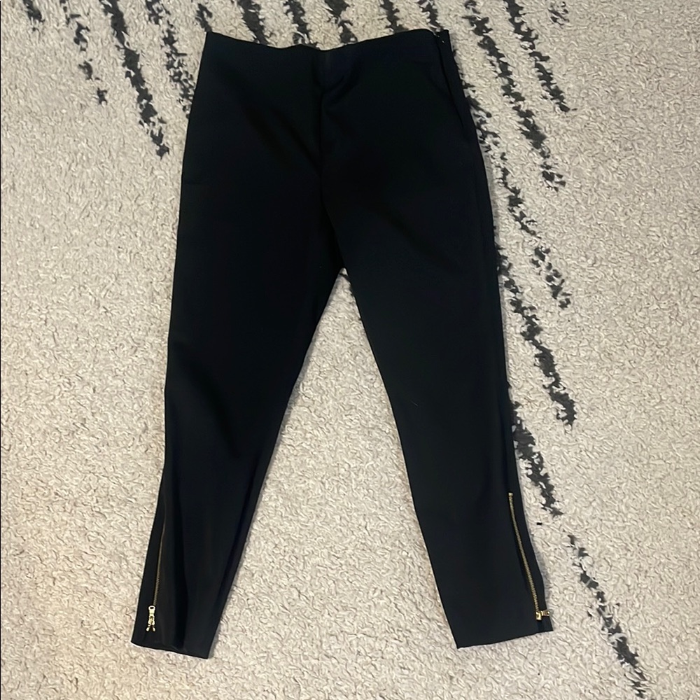 Black skinny fit dress pants with Gold Zippers Loft size 10